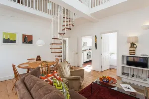 Image of LARGE SHOREDITCH 2/DBL BED LOFT APT