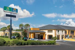 Image of Quality Inn & Suites