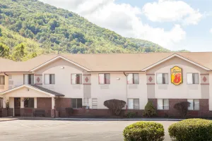 Image of Super 8 by Wyndham Norton VA