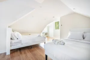 Image of 3BR Prime Luxury near NYC w Arcade Room