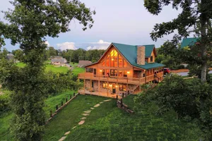 Image of Large Deck & Shared Dock: Cabin on Kentucky Lake!