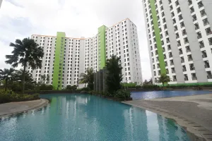 Image of RedLiving Apartemen Green Lake View Ciputat - Mpo Yani Rooms Tower E with Fast Wifi