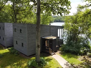 Image of Duplex in Tournai by Fouage Pond