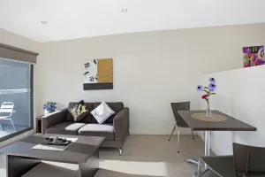 Image of Astra Apartments Glen Waverley @ViQi