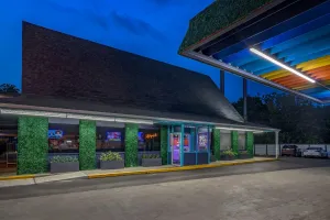 Image of Heights House Hotel - Houston Heights Downtown, Ascend Hotel Collection
