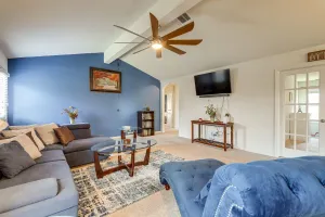 Image of 12 Mi to Beach: Texas Gulf Coast Home w/ Fire Pit