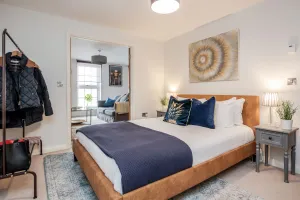Image of Beautiful Central Windsor Apartment