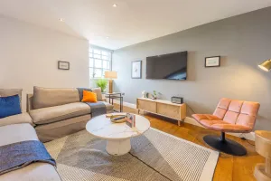 Image of No1 Apartments Edinburgh - George IV Bridge