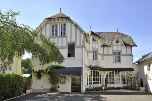 Image of Hotel Restaurant Pavillon Bleu
