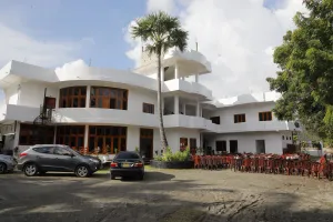 Image of Amis Hotel & Restaurant