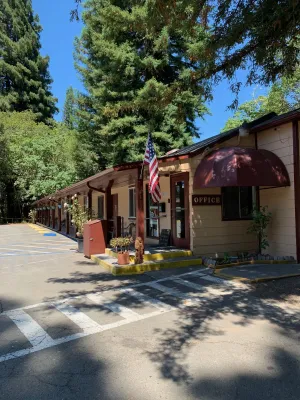 Image of Dean Creek Resort