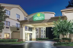 Image of La Quinta Inn & Suites by Wyndham Jackson Airport