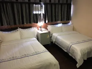Image of California Hotel