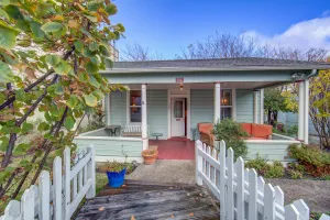 Image of Carlisle Garden Suites