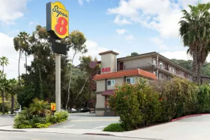Image of Super 8 by Wyndham San Diego Hotel Circle