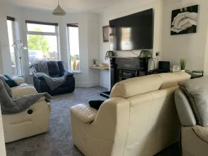 Image of Large 3-Bed House Lowestoft near Latitude Festival