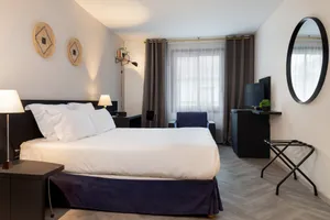 Image of Hôtel Chromatics & Restaurant Hill Club by HappyCulture