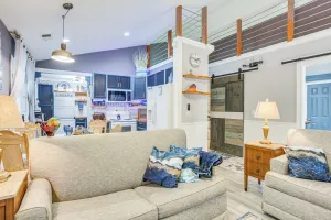 Image of Waleska Loft: Stocked Kitchen + Breakfast Included