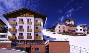 Image of Hotel Laaxerhof