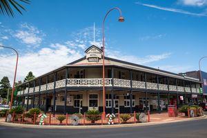 Image of Castlereagh Hotel