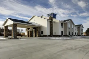 Image of Cobblestone Inn & Suites - Hartington