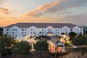Image of Hilton Garden Inn Bakersfield