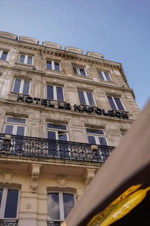 Image of Le Napoleon