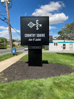 Image of Country Squire Inn and Suites