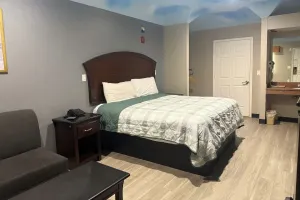 Image of Hotel O Regency Suites Houston - IAH Beltway 8