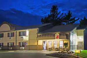 Image of Super 8 by Wyndham Pella