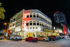 Image of Robin Hotel
