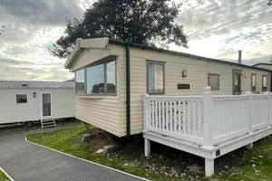 Image of 3 Bed-Sleeps 8-Pet Friendly-Parking-Sea View