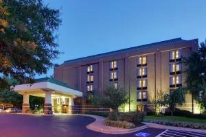 Image of Hampton Inn Richmond West