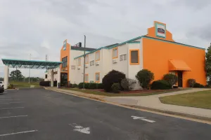 Image of Howard Johnson by Wyndham Tifton GA I-75