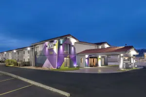 Image of Spark by Hilton Rock Springs