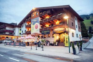 Image of boutique house happYellow Saalbach