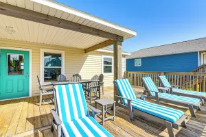 Image of 1 Block to Surfside Beach: Home w/ Gulf Views!