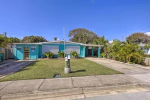 Image of Cute and Cozy Florida Duplex Walk to Beaches!