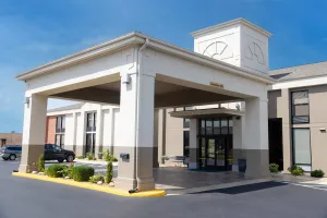 Image of Holiday Inn Express Marshfield - Springfield Area by IHG