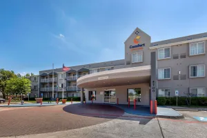 Image of Comfort Suites DFW Airport