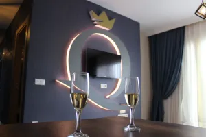 Image of Quars Suite