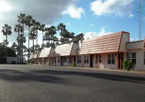 Image of Victoria Palms Inn & Suites