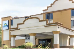 Image of Days Inn by Wyndham Hagerstown I-70