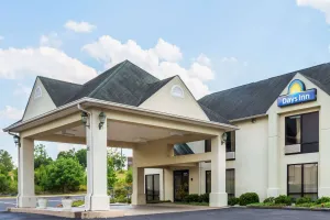 Image of Days Inn by Wyndham Sanford