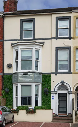 Image of Stamford 3 Bed Apartment, Central, Quiet