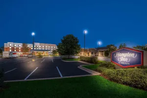 Image of Hampton Inn McHenry