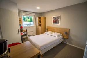 Image of KOSY Appart'hôtel Le Champ De Mars Reims