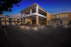 Image of Best Western Lee's Motor Inn