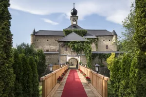 Image of TAUROA Schloss Gabelhofen