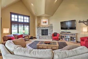 Image of Downtown Condo Near Whitefish Resort and Lake!
